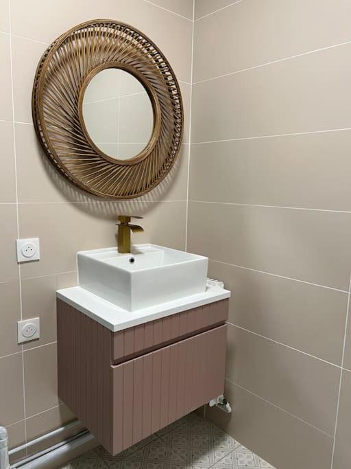 Luxe Studio Chic Aux Buttes-Aux-Cailles A 5Min Du Metro, Parking Prive Disponible Париж Екстериор снимка